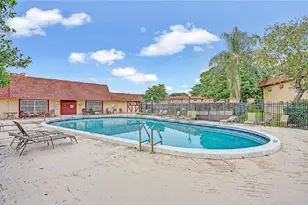 9272 SW 3rd St, Boca Raton, FL 33428 - Photo 23