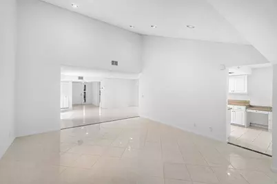 5635 Kiowa Circle, Boynton Beach, FL 33437 - Photo 17