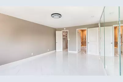 133 N Pompano Beach Boulevard #204, Pompano Beach, FL 33062 - Photo 17