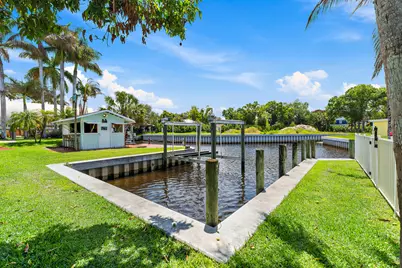 715 SW Rustic Circle, Stuart, FL 34997 - Photo 13