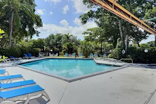 3017 N Oakland Forest Dr, Oakland Park, FL 33309 - Photo 23