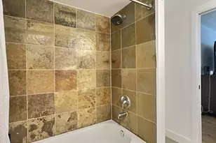 3017 N Oakland Forest Dr, Oakland Park, FL 33309 - Photo 3