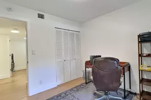 3017 N Oakland Forest Dr, Oakland Park, FL 33309 - Photo 19