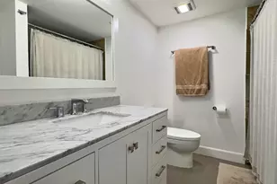 3017 N Oakland Forest Dr, Oakland Park, FL 33309 - Photo 3