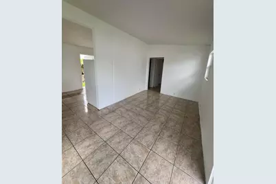 1524 NW 42nd Street #B, Miami, FL 33142 - Photo 9