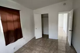 1524 NW 42nd St, Miami, FL 33142 - Photo 7
