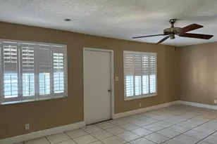 320 SE 10th St, Pompano Beach, FL 33060 - Photo 3
