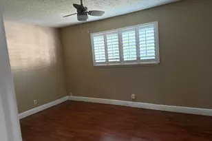 320 SE 10th St, Pompano Beach, FL 33060 - Photo 7