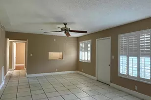 320 SE 10th St, Pompano Beach, FL 33060 - Photo 3