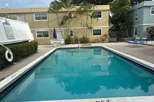 320 SE 10th St, Pompano Beach, FL 33060 - Photo 15