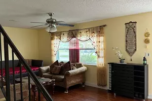 102 Pleasant Hill Ln, Tamarac, FL 33319 - Photo 9