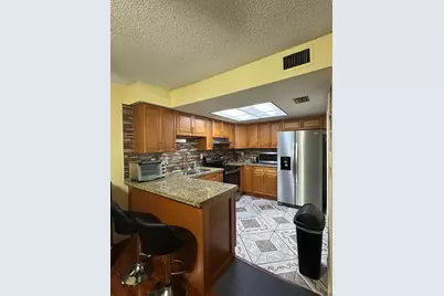 102 Pleasant Hill Lane, Tamarac, FL 33319 - Photo 19