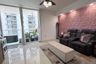 5077 NW 7th St, Miami, FL 33126 - Photo 7