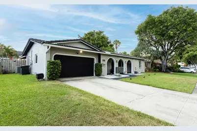 4080 Lake Drive, Coconut Creek, FL 33066 - Photo 19