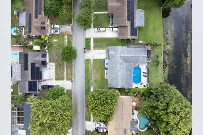 4080 Lake Drive, Coconut Creek, FL 33066 - Photo 29