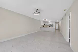 9095 Flynn Cir, Boca Raton, FL 33496 - Photo 17