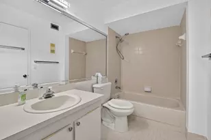 9095 Flynn Cir, Boca Raton, FL 33496 - Photo 29