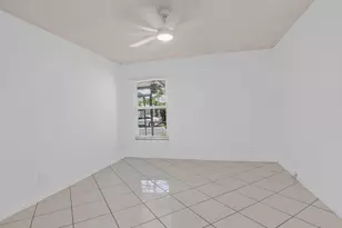 9095 Flynn Cir, Boca Raton, FL 33496 - Photo 29