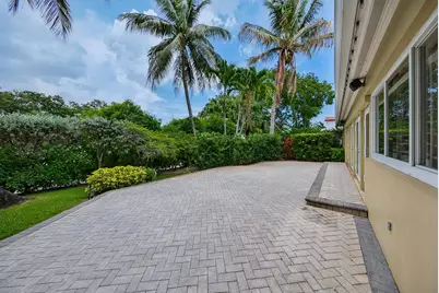 1325 Guava Isle, Fort Lauderdale, FL 33315 - Photo 21