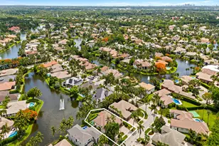 10787 Blue Palm St, Plantation, FL 33324 - Photo 35