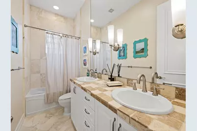10787 Blue Palm Street, Plantation, FL 33324 - Photo 23
