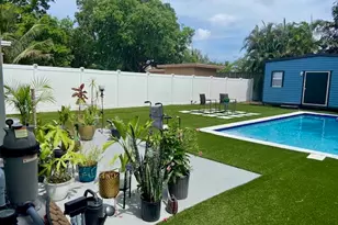 1528 NE 32nd St, Oakland Park, FL 33334 - Photo 13