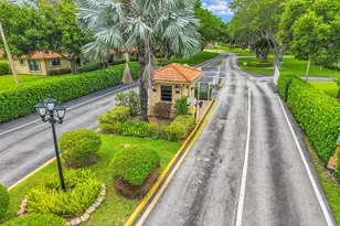 4450 Nutmeg Tree Ln, Boynton Beach, FL 33436 - Photo 3