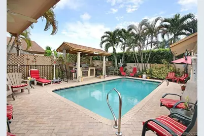 16657 Redwood Way, Weston, FL 33326 - Photo 15