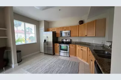 11021 Legacy Lane #302, Palm Beach Gardens, FL 33410 - Photo 9