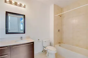 1900 N Bayshore Dr, Miami, FL 33132 - Photo 7