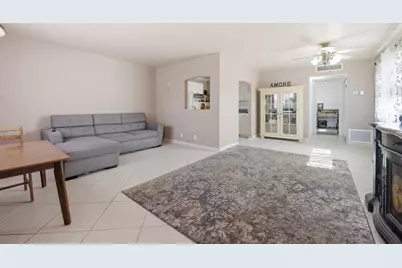 47 Saxony A, Delray Beach, FL 33446 - Photo 9