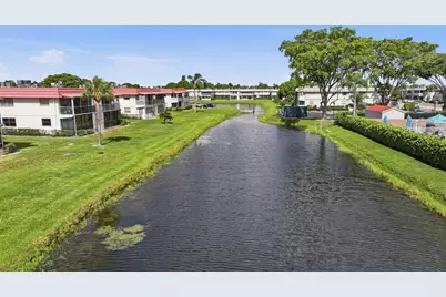 47 Saxony A, Delray Beach, FL 33446 - Photo 29