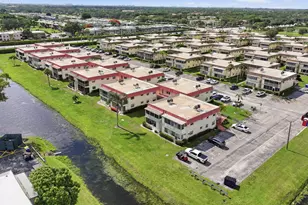 47 Saxony A, Delray Beach, FL 33446 - Photo 25