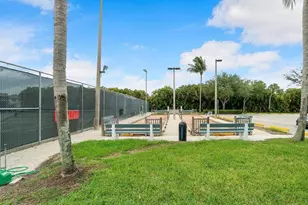 47 Saxony A, Delray Beach, FL 33446 - Photo 39