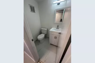 21 Salisbury A, West Palm Beach, FL 33417 - Photo 9