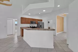 1250 SW Patricia Ave, Port Saint Lucie, FL 34953 - Photo 9