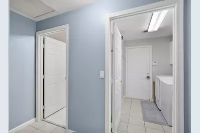 6370 Stonehurst Circle, Lake Worth, FL 33467 - Photo 27