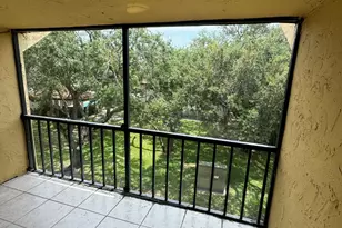 480 NW 20th St, Boca Raton, FL 33431 - Photo 9
