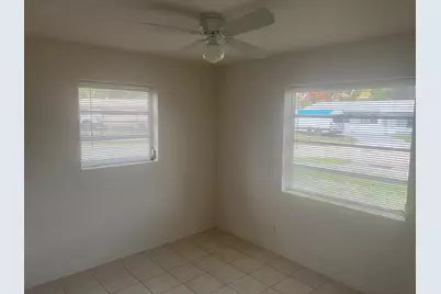 2410 SW 44th Avenue, Fort Lauderdale, FL 33317 - Photo 11