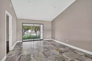301 Club Cir, Boca Raton, FL 33487 - Photo 13