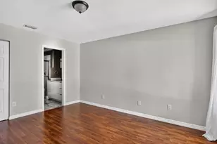 301 Club Cir, Boca Raton, FL 33487 - Photo 17