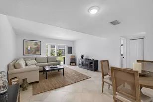 18081 SE Country Club Dr, Jupiter, FL 33469 - Photo 5