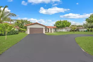 834 Ramblewood Dr, Coral Springs, FL 33071 - Photo 1