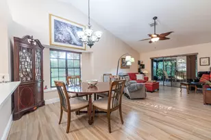 10860 Stafford Cir N, Boynton Beach, FL 33436 - Photo 9
