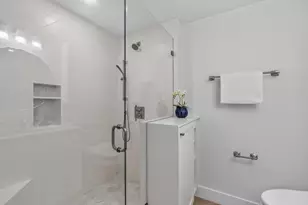 100 S Birch Rd, Fort Lauderdale, FL 33316 - Photo 23