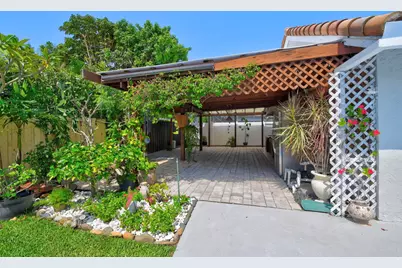 5817 Laurel Green Circle, Boynton Beach, FL 33437 - Photo 43