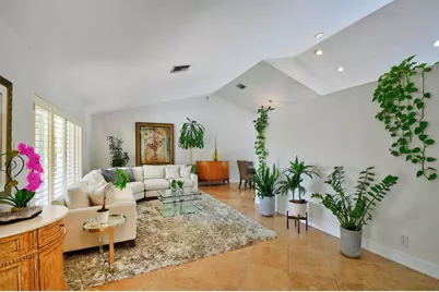 5817 Laurel Green Circle, Boynton Beach, FL 33437 - Photo 19