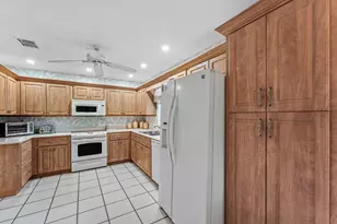 7852 Cloverfield Cir, Boca Raton, FL 33433 - Photo 23