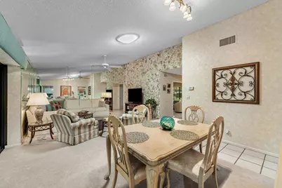 7852 Cloverfield Circle, Boca Raton, FL 33433 - Photo 9