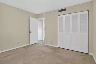 4140 NW 44th Ave, Lauderdale Lakes, FL 33319 - Photo 27